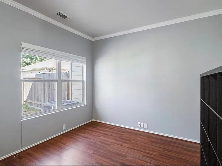 29705 Parliament Hills Dr — Photo 10