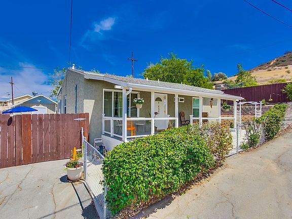 3rd image of 8605 Dove Hill Dr