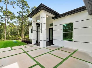 1019 Moore Ave, Lehigh Acres, FL 33972