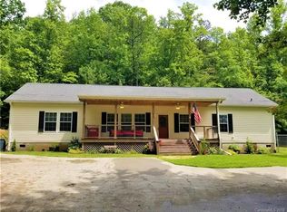 3099 Locust Grove Rd, Hendersonville, NC 28792