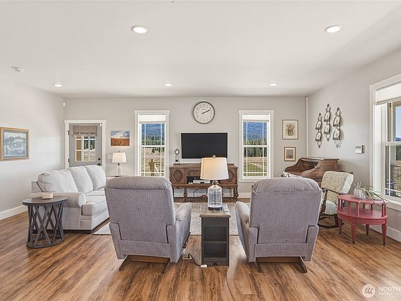 4th image of 1475 Havillah Road