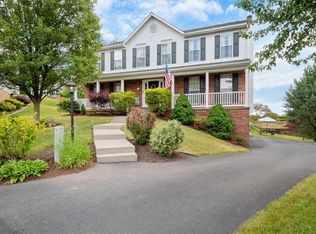 526 Leland Dr, Pittsburgh, PA