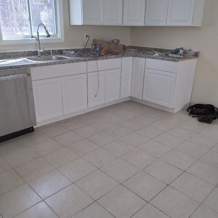 2nd image of 215 Valley St