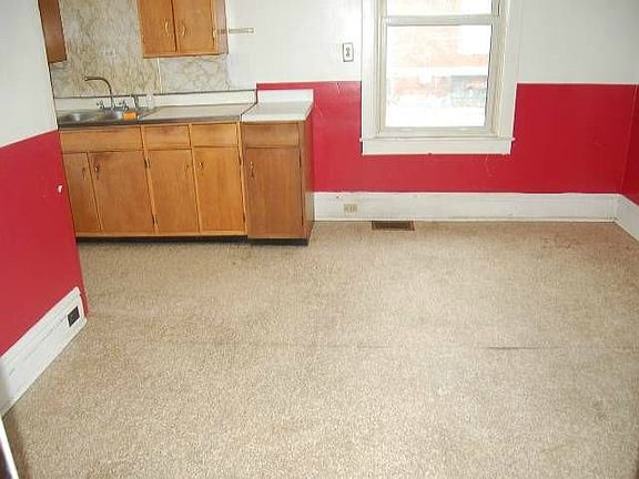 5th image of 308 S Bend Blvd