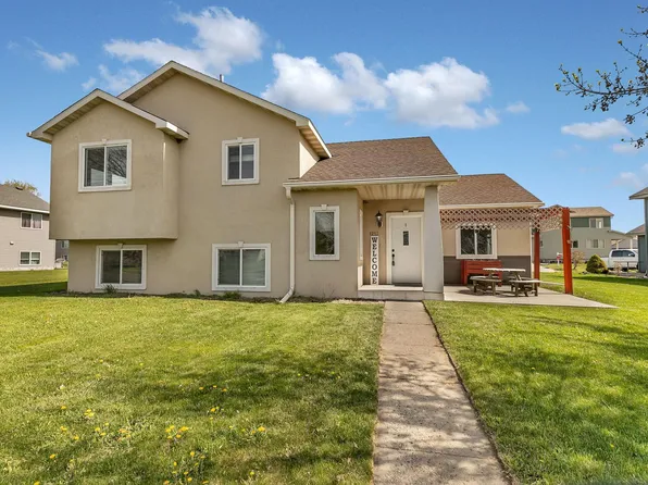1213 15th St S, Sartell, MN 56377