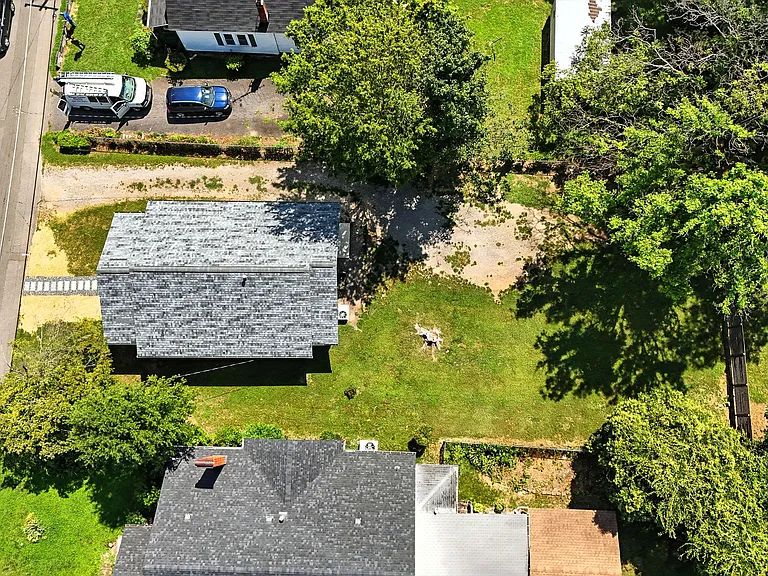 610 F Ave SE — Photo 22