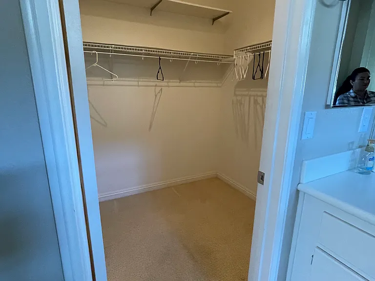 215 Hoch Way — Photo 19