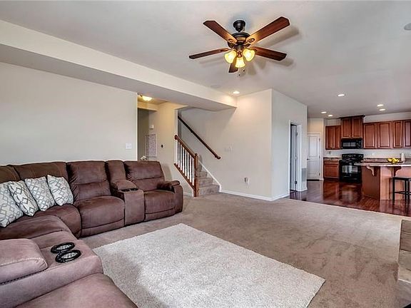 4th image of 1100 Raymond Dr