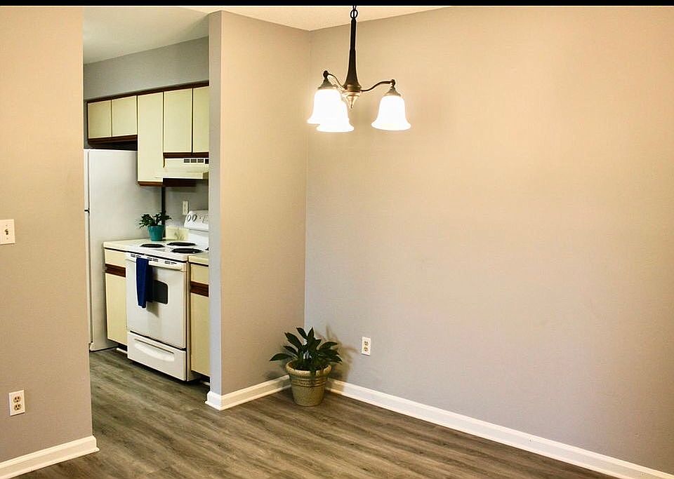 1st image of 4238 Beasley Ct #428