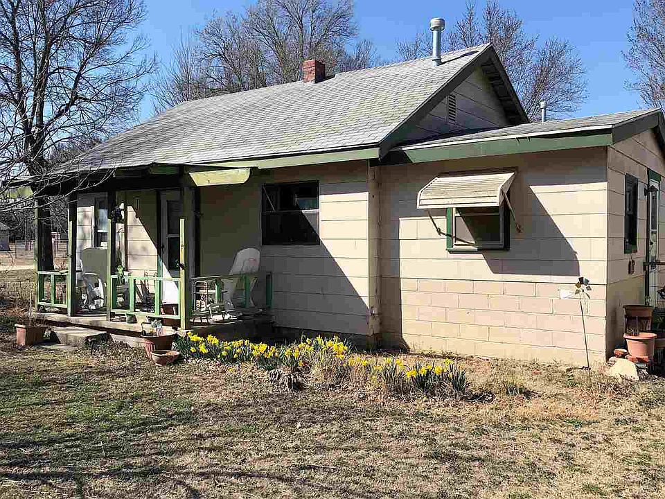 1st image of 1326 W Linden Ave