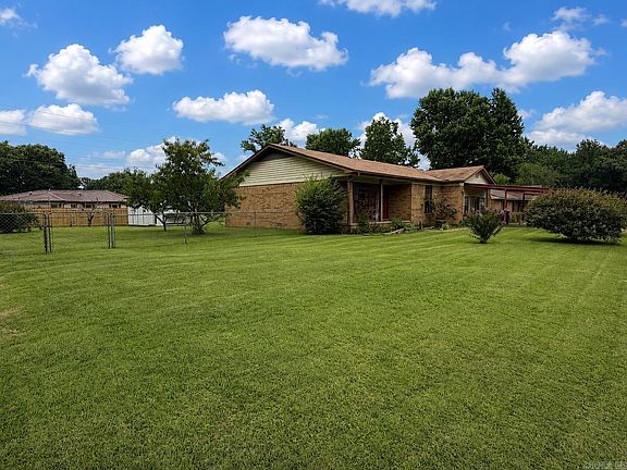 4th image of 11 Glade Rd