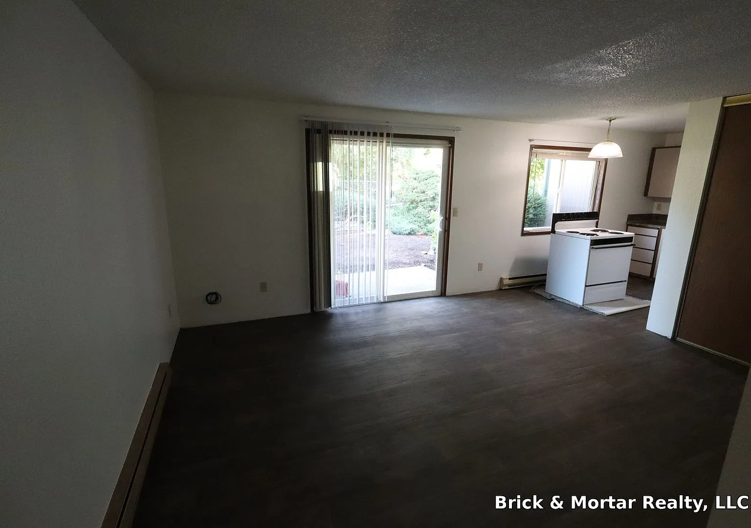 00850 - The Northridge Apartments — Photo 3