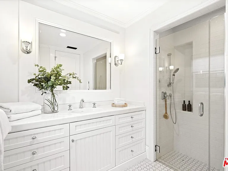 7335 Birdview Ave — Photo 58