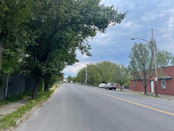 4th image of 290 2nd Ave