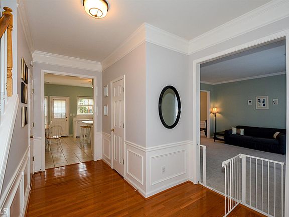 3rd image of 225 Adger Ct
