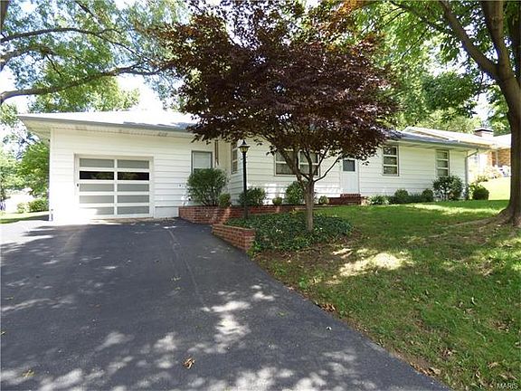 3rd image of 50 Capitol Hill Dr