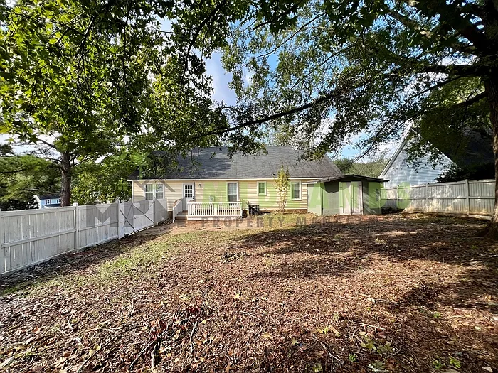 200 Cranewater Dr — Photo 41