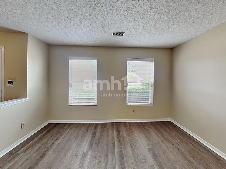 626 Hickory Pine Dr — Photo 8