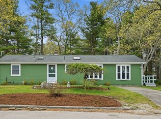 94 Edgewater Dr, Wareham, MA 02571
