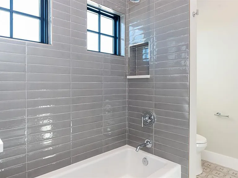 15700 Grumbles Ln NW — Photo 10