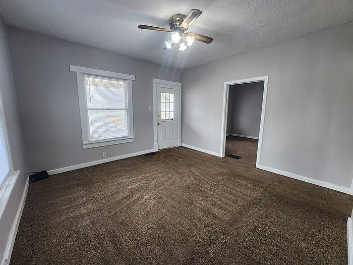 1436 Sycamore St — Photo 5