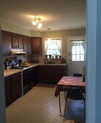 Easy access to Deck & Backyard through Kitchen