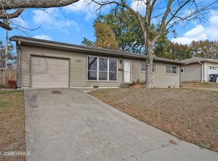 1660 Highridge Cir, Columbia, MO 65203