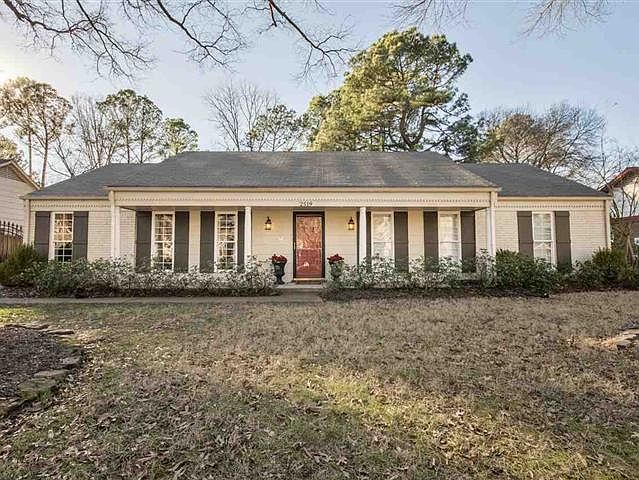 1st image of 2519 Birchtree Dr