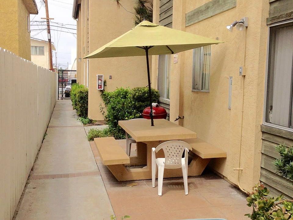 2nd image of 3870 Van Dyke Ave APT 11