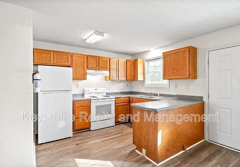 280 Thompsonville Ln #C — Photo 5