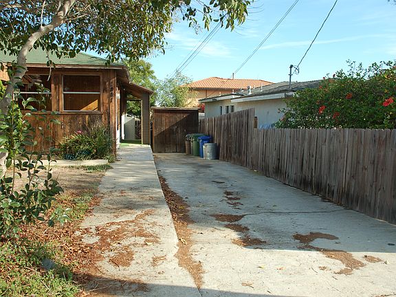 4th image of 1921 Speyer Ln
