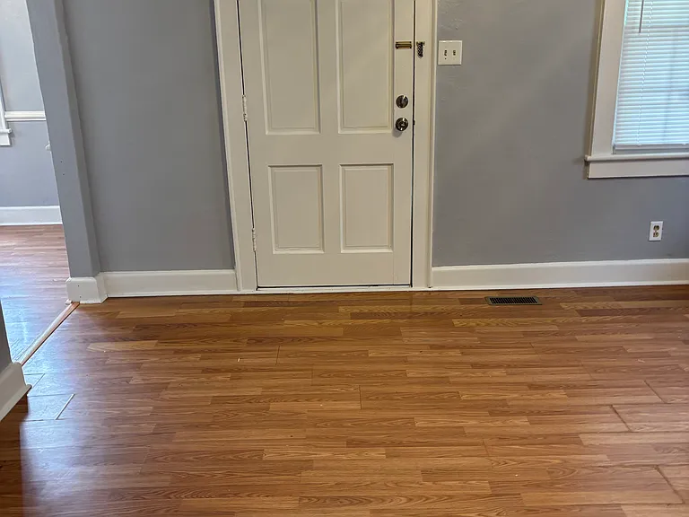 209 Chautauqua Ave — Photo 3