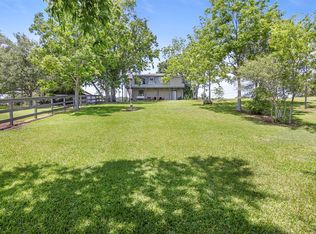 309 Kings Hl, Palacios, TX 77465