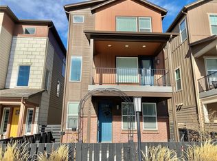 926 Ramblestone Ln, Highlands Ranch, CO 80129