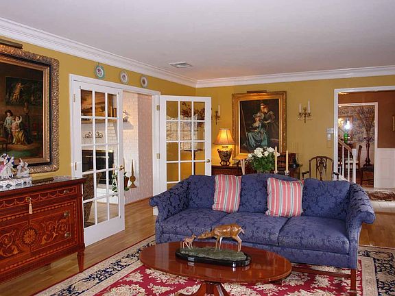 Formal Livingroom