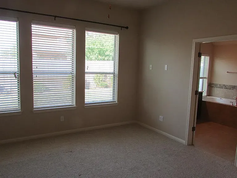master bedroom (has hardwood floor now)