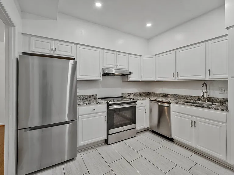 12883 Cara Dr — Photo 16