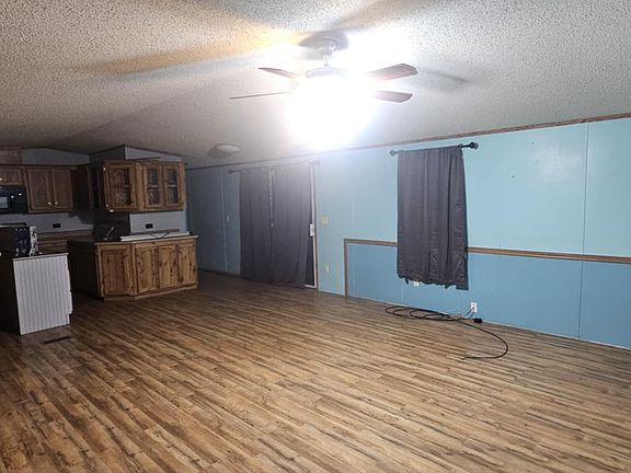 5th image of 1725 San Saba St