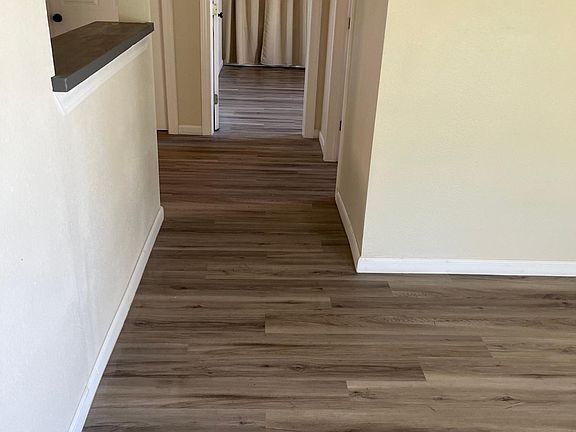 2nd image of 417 Elmwood Dr #415A