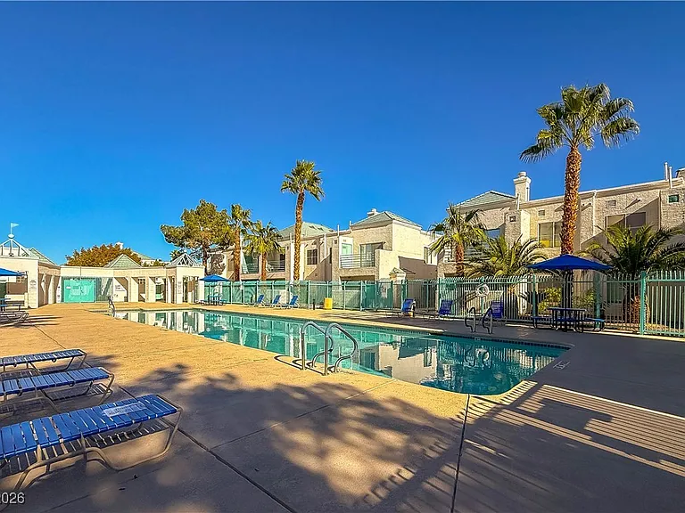 7100 Pirates Cove Rd #2089 — Photo 23