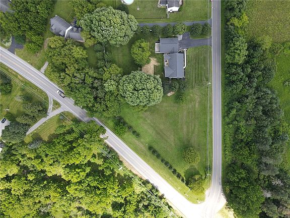 4th image of 11 Plains Rd