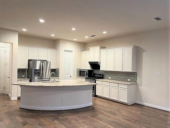 5th image of 18323 Harmony Bluff Ln