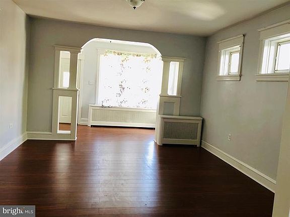 5th image of 6116 Highland Ave