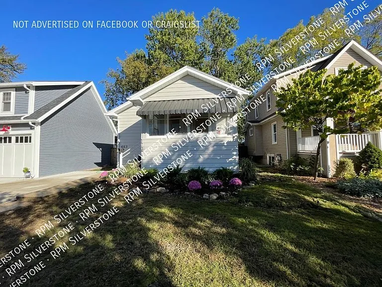613 E 3rd St — Photo 4