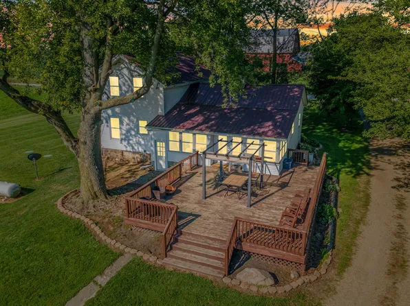 8631 Lickley Rd, Pittsford, MI 49271