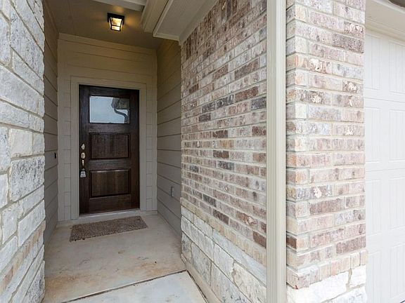 3rd image of 2220 Bonavista Way