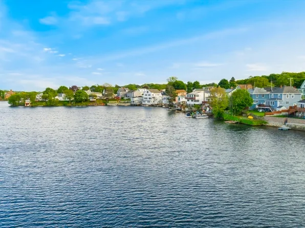 121 Lynnfield St, Lynn, MA 01904