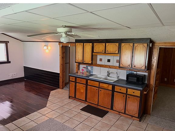 2nd image of 510 Darby Ln