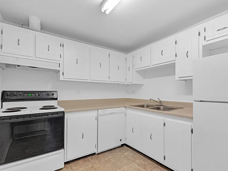 700 Perrie Dr #416 — Photo 5