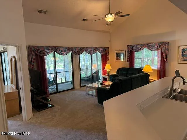 212 Kings Trl #D — Photo 2